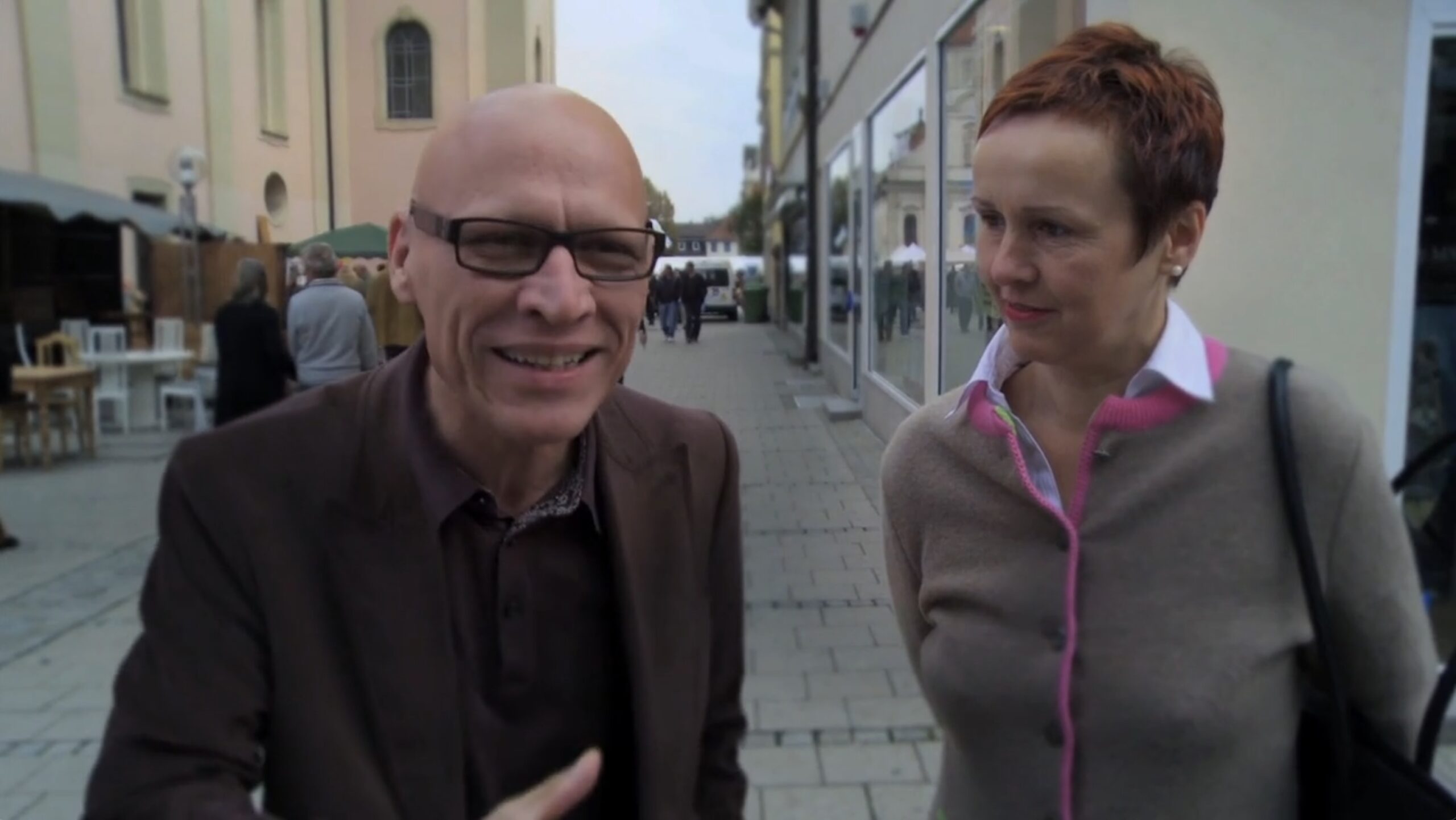 Gesprächsszene aus einem Bürgerdialog – zwei Personen im direkten Austausch